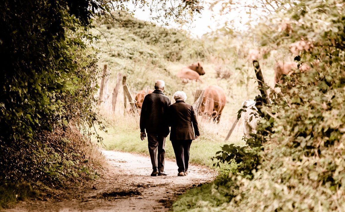 elderly-g1c7703822_1280
